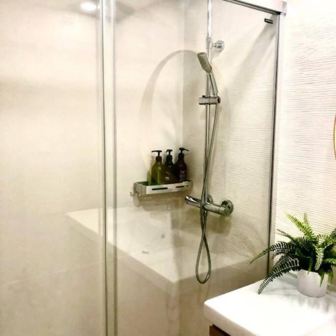 Apartamento Nuevo Con Piscina A 2 Minutos Estacion Tren Ave Zaragoza Exterior foto